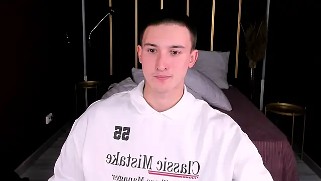 Snapshot of David__Diamond chatting on 8, 10, 2025 David Diamond online show from 8, 10, 2025