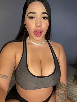 SofiaWildee online show from 8, 4, 2026