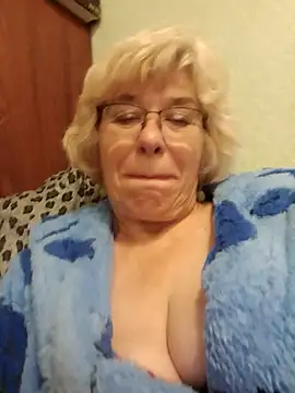 52MiaLove02 online show from 28, 10, 2025