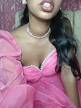 Snapshot of riyaroy9999 chatting on 10, 7, 2026 riyaroy9999 online show from 10, 7, 2026