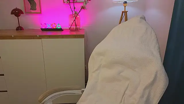  Den1s  online show from 19, 2, 2026