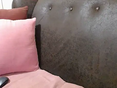 bustylaura4u online show from 19, 3, 2026