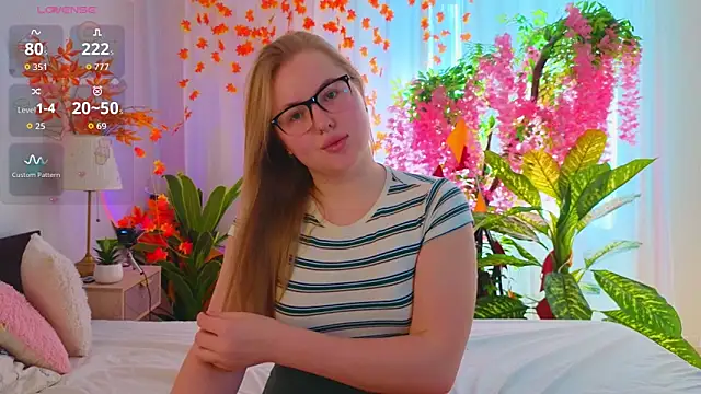 Snapshot of JudithWilson chatting on 14, 11, 2025 JudithWilson online show from 14, 11, 2025