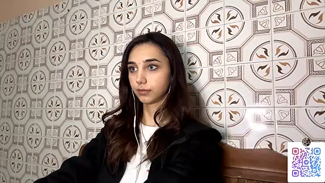 LinaMour online show from 10, 11, 2025