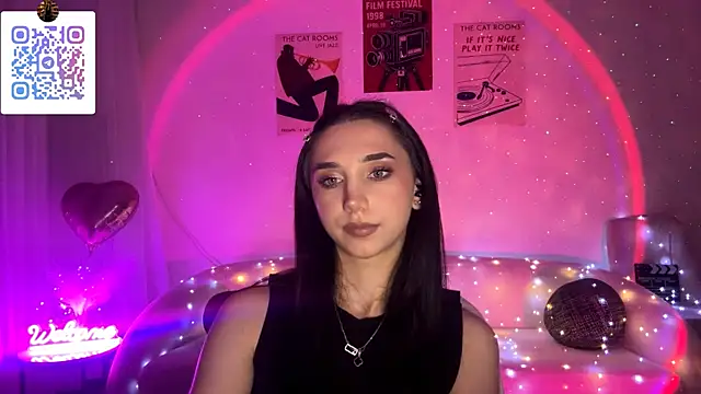 LinaMour online show from 21, 4, 2026