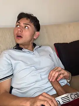 Vittorio 19 online show from 11, 9, 2025