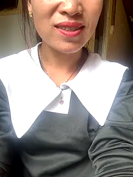 Snapshot of tuyetnhi-00 chatting on 12, 9, 2025 tuyetnhi-00 online show from 12, 9, 2025