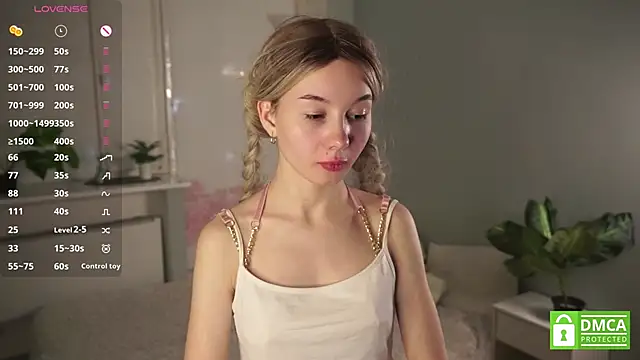 Snapshot of KristinLiesman chatting on 10, 9, 2025 KristinLiesman online show from 10, 9, 2025