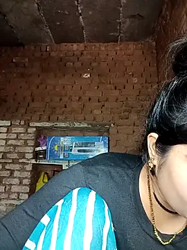 Snapshot of Priya_tyagi chatting on 9, 9, 2025 Priya tyagi online show from 9, 9, 2025