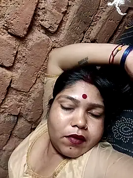Snapshot of Priya_tyagi chatting on 17, 9, 2025 Priya tyagi online show from 17, 9, 2025