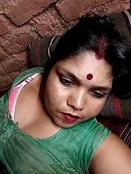Snapshot of Priya_tyagi chatting on 22, 9, 2025 Priya tyagi online show from 22, 9, 2025