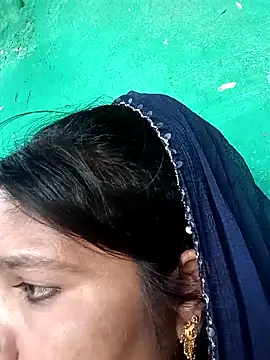Snapshot of Priya_tyagi chatting on 23, 9, 2025 Priya tyagi online show from 23, 9, 2025