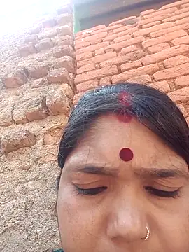 Snapshot of Priya_tyagi chatting on 27, 9, 2025 Priya tyagi online show from 27, 9, 2025