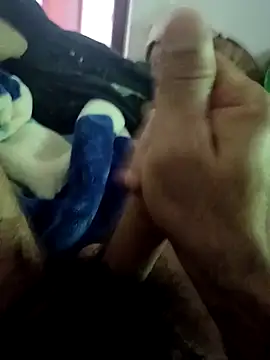 pombagg00 online show from 1, 11, 2025