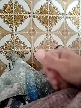 pombagg00 online show from 4, 11, 2025