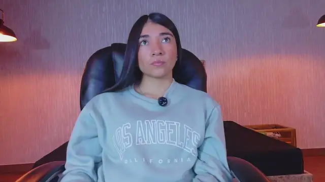 Aurora jones11 online show from 11, 11, 2025