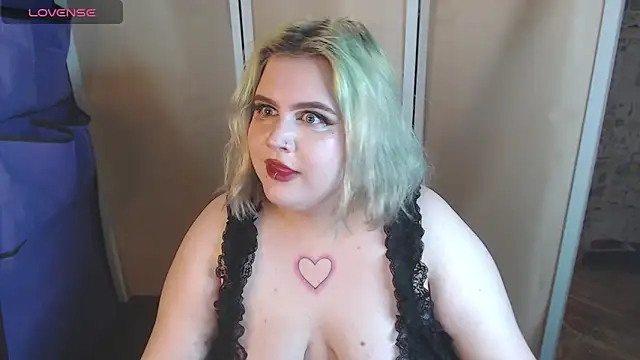 Snapshot of Alice_Bunny666 chatting on 11, 10, 2025 Alice Bunny666 online show from 11, 10, 2025