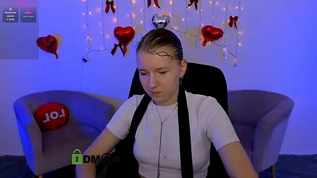 Snapshot of gloria_bubble chatting on 14, 5, 2026 gloria bubble online show from 14, 5, 2026