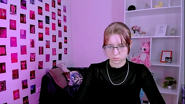 Snapshot of gloria_bubble chatting on 16, 6, 2026 gloria bubble online show from 16, 6, 2026