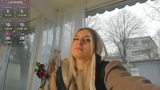 Ella Vee online show from 3, 4, 2026