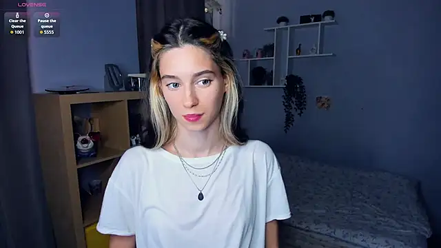 AntonettaTarring online show from 16, 9, 2025