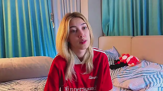 AngelicRice online show from 4, 12, 2025