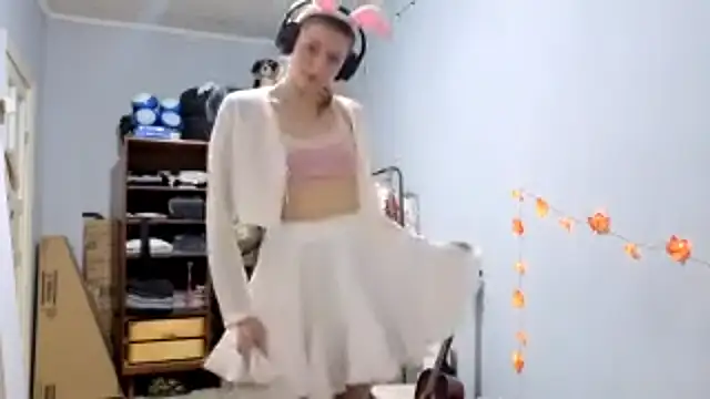 CutieAnny online show from 13, 10, 2025