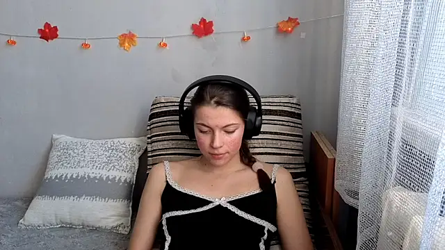 CutieAnny online show from 21, 10, 2025