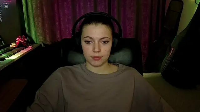 CutieAnny online show from 2, 4, 2026