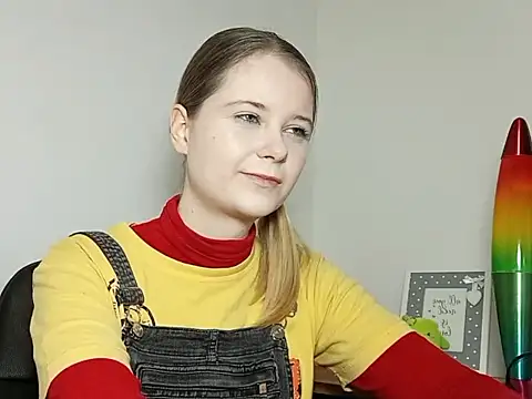 LydiaYoung online show from 21, 11, 2025