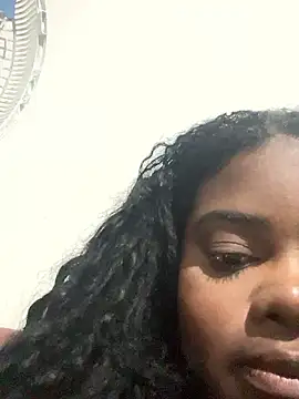 LunaSthena online show from 8, 1, 2026