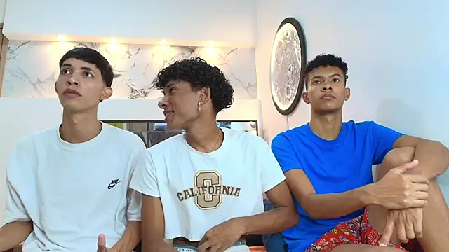 LONDON BOYS1 online show from 5, 10, 2025