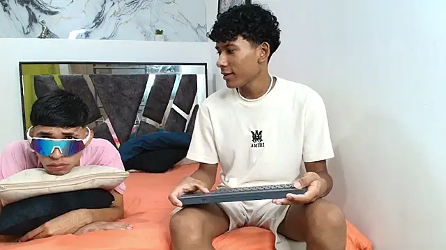 LONDON BOYS1 online show from 14, 11, 2025