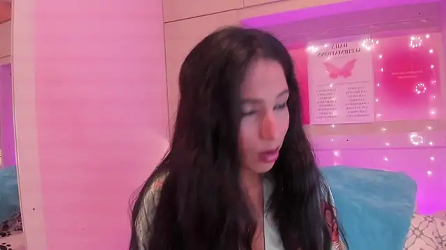 Snapshot of LexxaQueen chatting on 15, 10, 2025 LexxaQueen online show from 15, 10, 2025