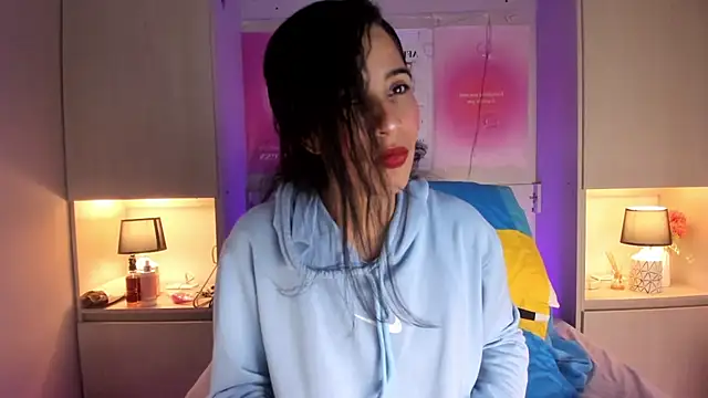 Snapshot of LexxaQueen chatting on 15, 11, 2025 LexxaQueen online show from 15, 11, 2025