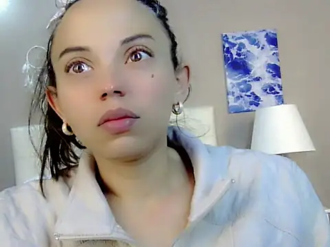 Snapshot of Perla_vonrose chatting on 18, 9, 2025 Perla vonrose online show from 18, 9, 2025