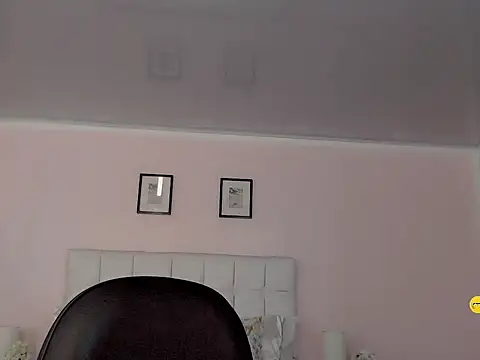 Snapshot of Perla_vonrose chatting on 7, 10, 2025 Perla vonrose online show from 7, 10, 2025
