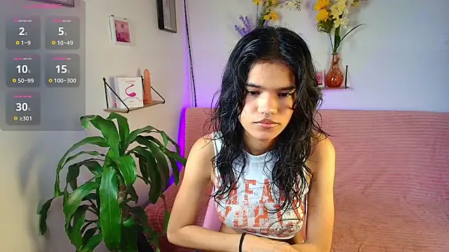 emycarver09 online show from 17, 10, 2025