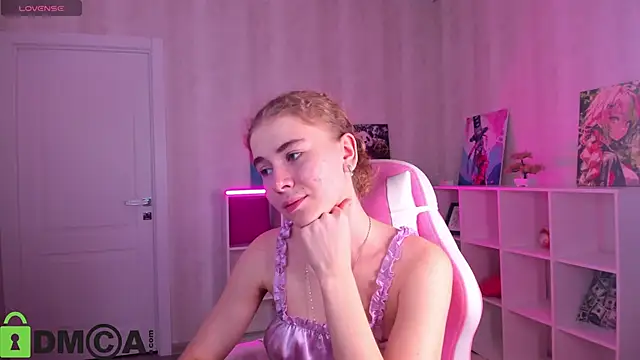 Snapshot of sunn_shine chatting on 22, 9, 2025 sunn shine online show from 22, 9, 2025