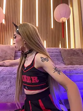 ArianaSantana online show from 5, 1, 2026