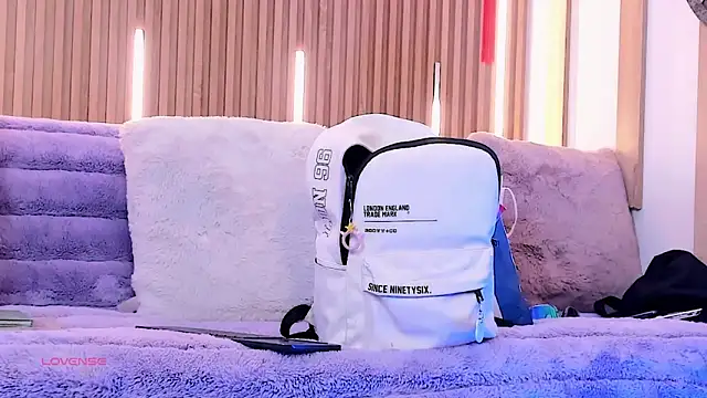 ArianaSantana online show from 6, 1, 2026