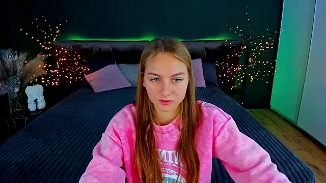 MilaAddams online show from 15, 11, 2025