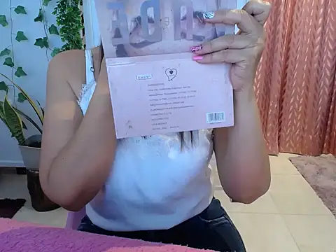 Snapshot of Manuela_lara_ chatting on 13, 9, 2025 Manuela lara online show from 13, 9, 2025