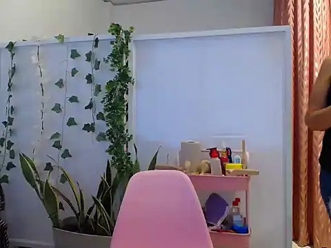 Snapshot of Manuela_lara_ chatting on 15, 9, 2025 Manuela lara online show from 15, 9, 2025