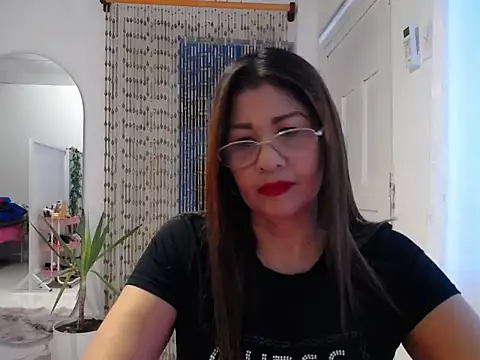 Snapshot of Manuela_lara_ chatting on 3, 10, 2025 Manuela lara online show from 3, 10, 2025