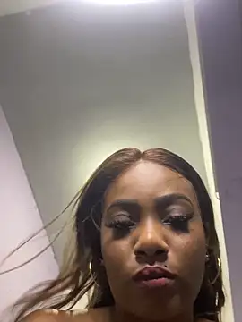 Snapshot of janny2897 chatting on 24, 11, 2025 janny2897 online show from 24, 11, 2025