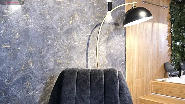 Tayler Kim online show from 25, 10, 2025