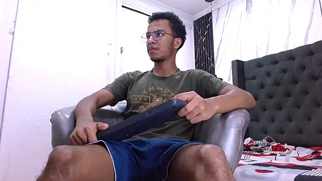 aston xvera online show from 15, 12, 2025