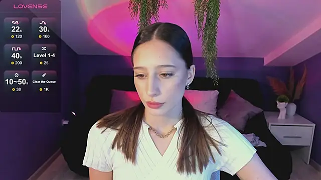 Snapshot of RioEstrella chatting on 18, 9, 2025 RioEstrella online show from 18, 9, 2025