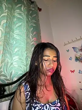 STRIP GLOW online show from 10, 4, 2026